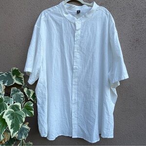 🚨6X Women Shirt Size 6X P2P:32 L:33’’ Off White